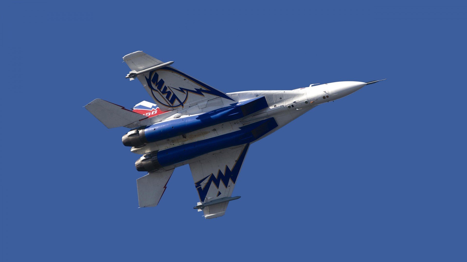 另一个宇宙的声音，当西决生死战夜，足球新星接过历史接力棒