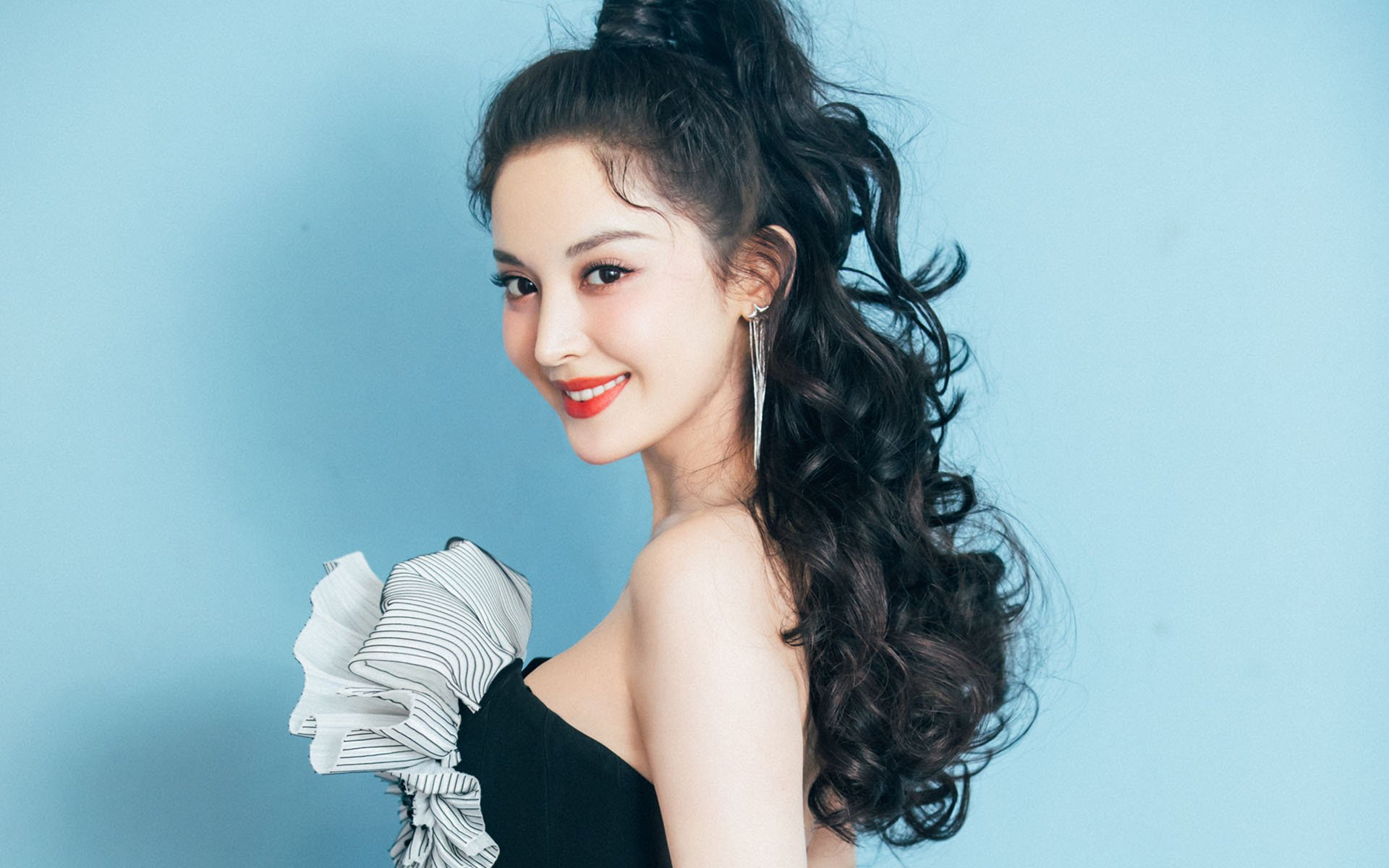 开云体育平台APP-当篮球遇上足球,火箭队以西甲国家德比的激情,完胜猛龙队