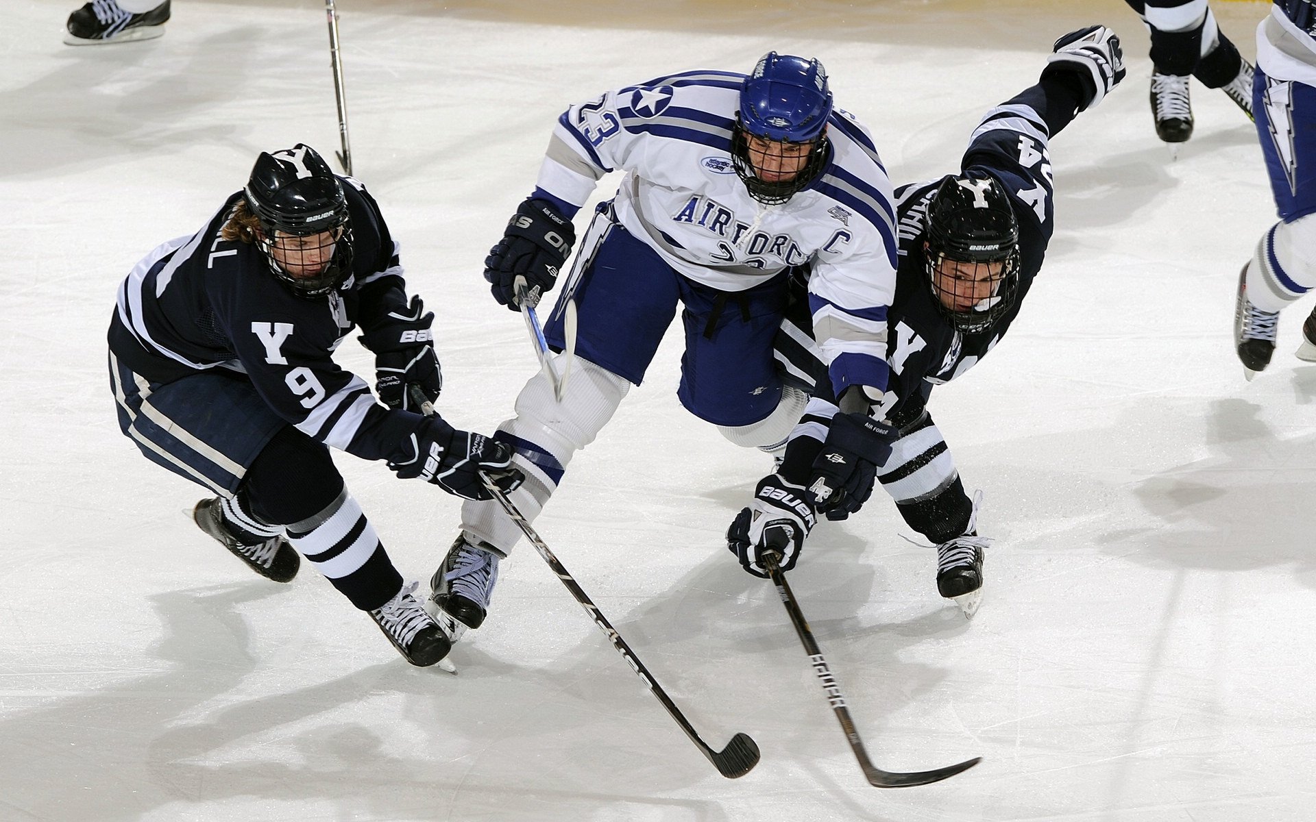 纬度间的共鸣,当吉林的雪花落在欧冠的赛场